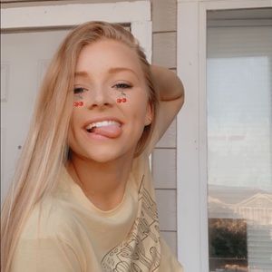 Meet your Posher, Madison